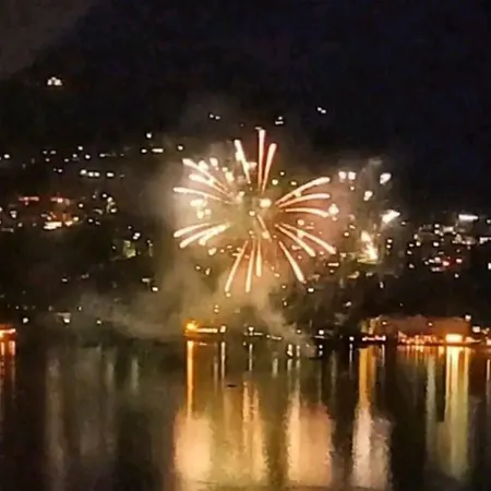 Artist's Atelier Live The Art On Como Lake شقة