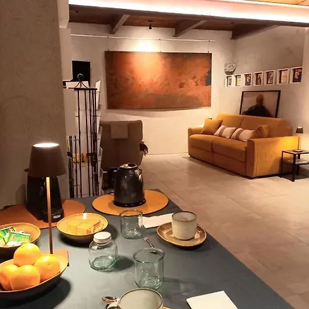 شقة Artist's Atelier Live The Art On Como Lake بْليفيو